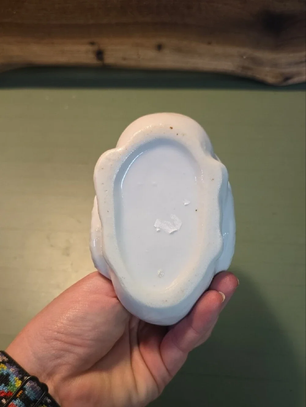 White Ceramic Swan Dish - Elegant Table Accent